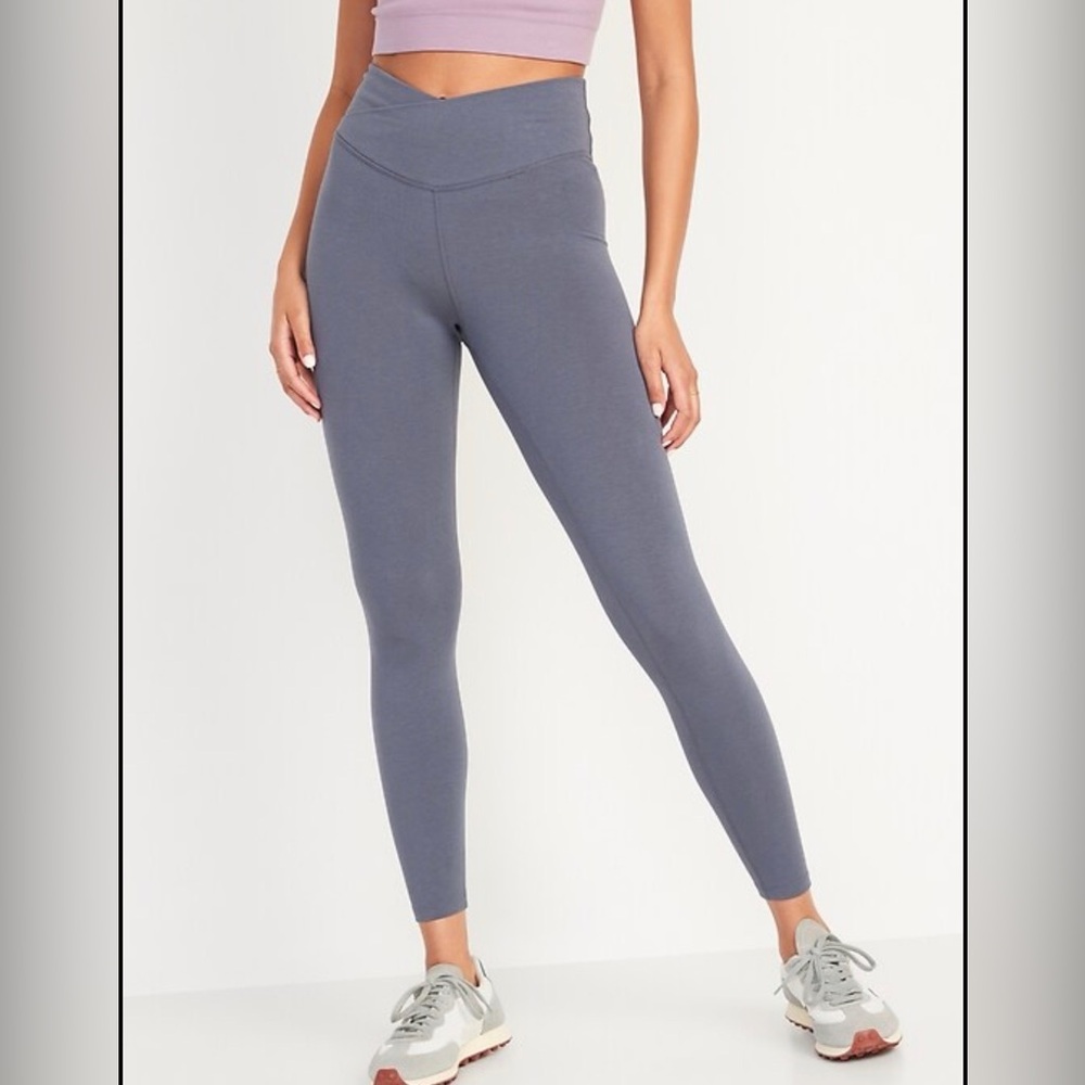Women's Dark Gray High-Waisted Cross Over Leggings